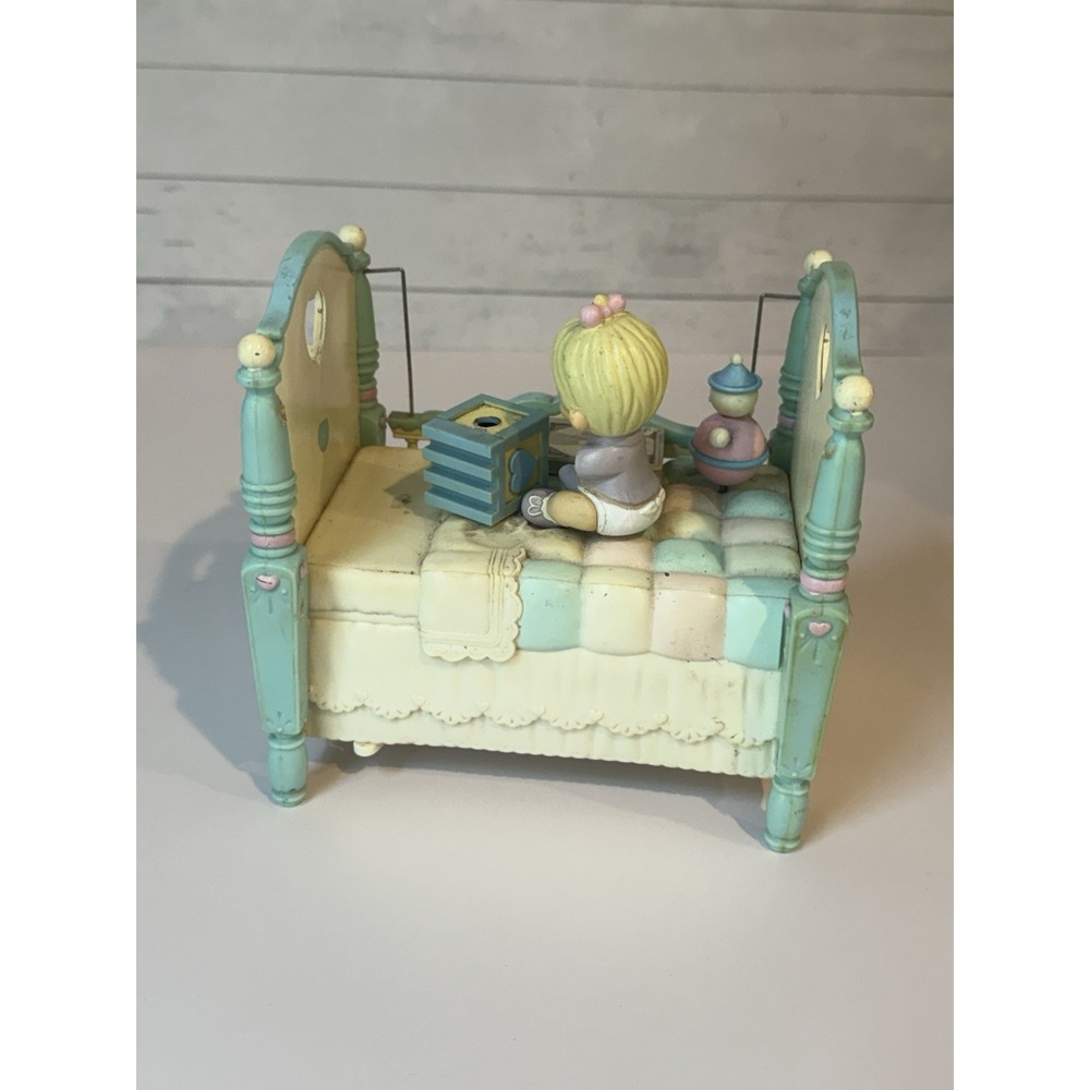 Precious Moments Baby's First Bed Music Box Figurine 1991 Parts Repair Read - Picture 4 of 6